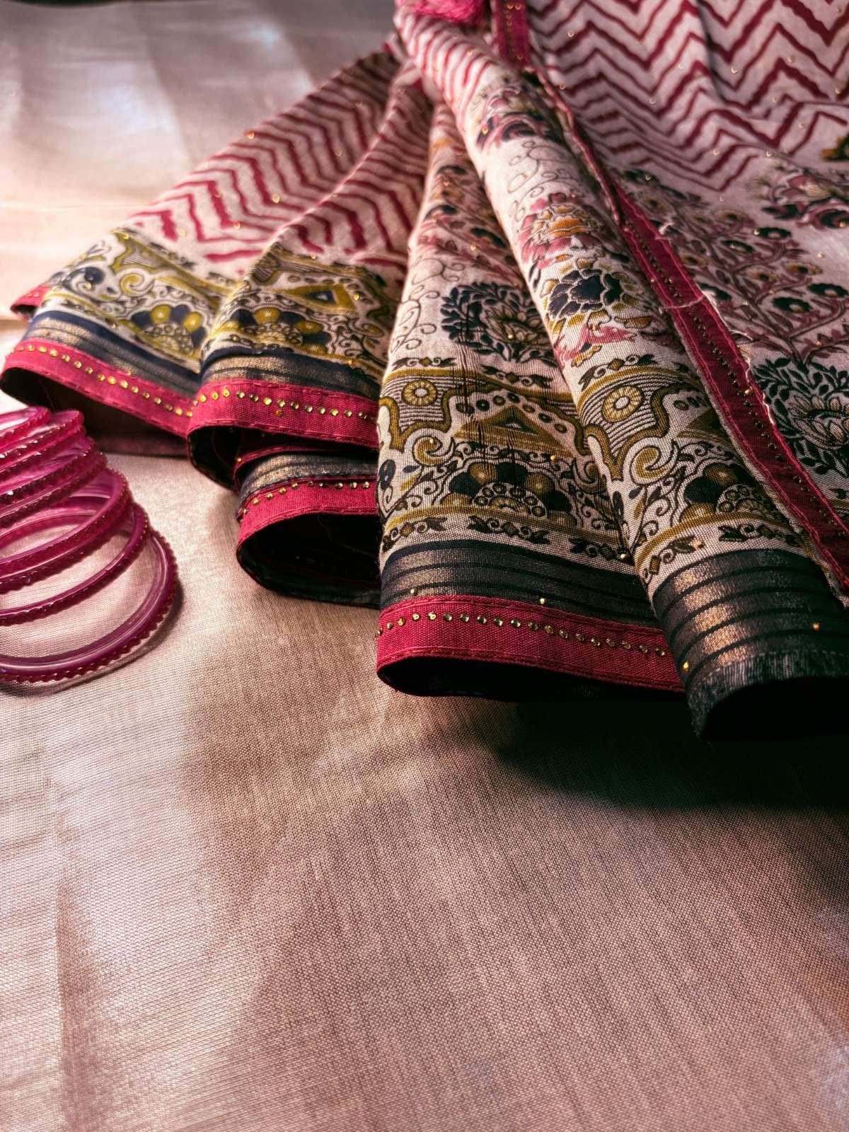 Reveling Gaja Hasti Vastra 🐘✨ A classic vastra inspired by the timeless beauty of traditional geometric and folk art. ✨Material: Premium Soft Cotton ✨Colour: Maroon & Ivory ✨Design: Classic geometric & folk motifs ✨Price: LKR 6,000 ✨Limited Edition DM to own this heritage masterpiece. #thelandofvastra #ceylonclothing #vastranand #gajahastivastra #traditional #classic #premium